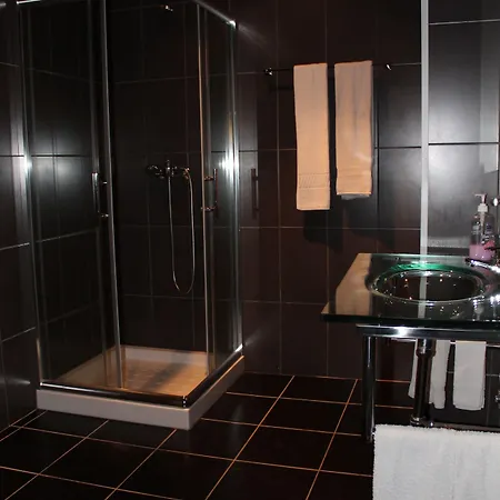 Henrique Viii ゲストハウス 3*