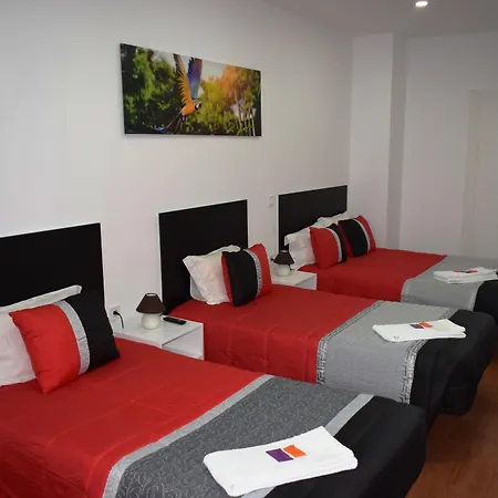 ゲストハウス Henrique Viii 3*