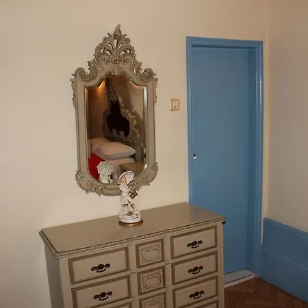 بيت ضيافة Henrique Viii