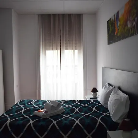 ゲストハウス Henrique Viii 3*