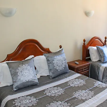 Henrique Viii Pensión Oporto