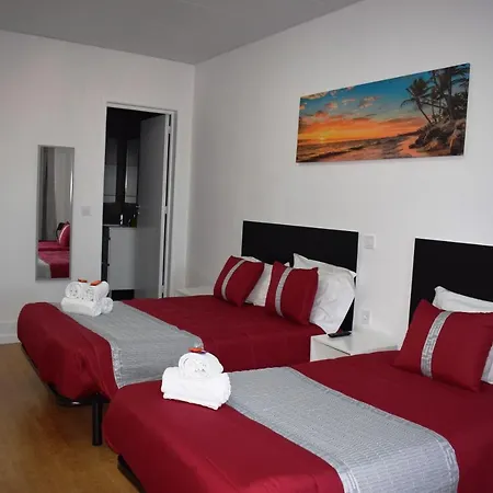 Pensión Henrique Viii 3*